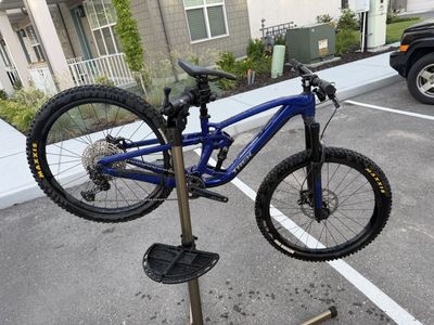 2023 Trek Fuel EX 7, Gen 6 — XS, 27.5” Wheels