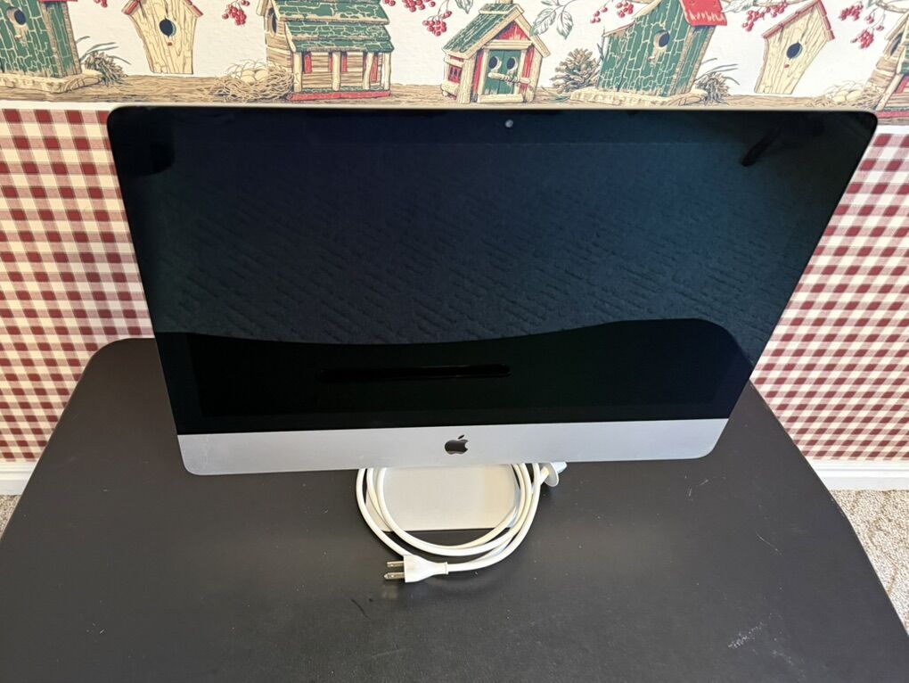 iMac 21.5in Core i5 1.6GHz (Late 2015)