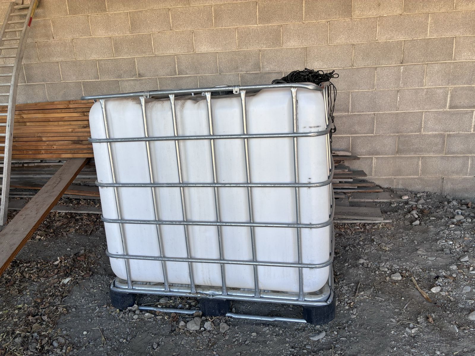 55 gallon water tote