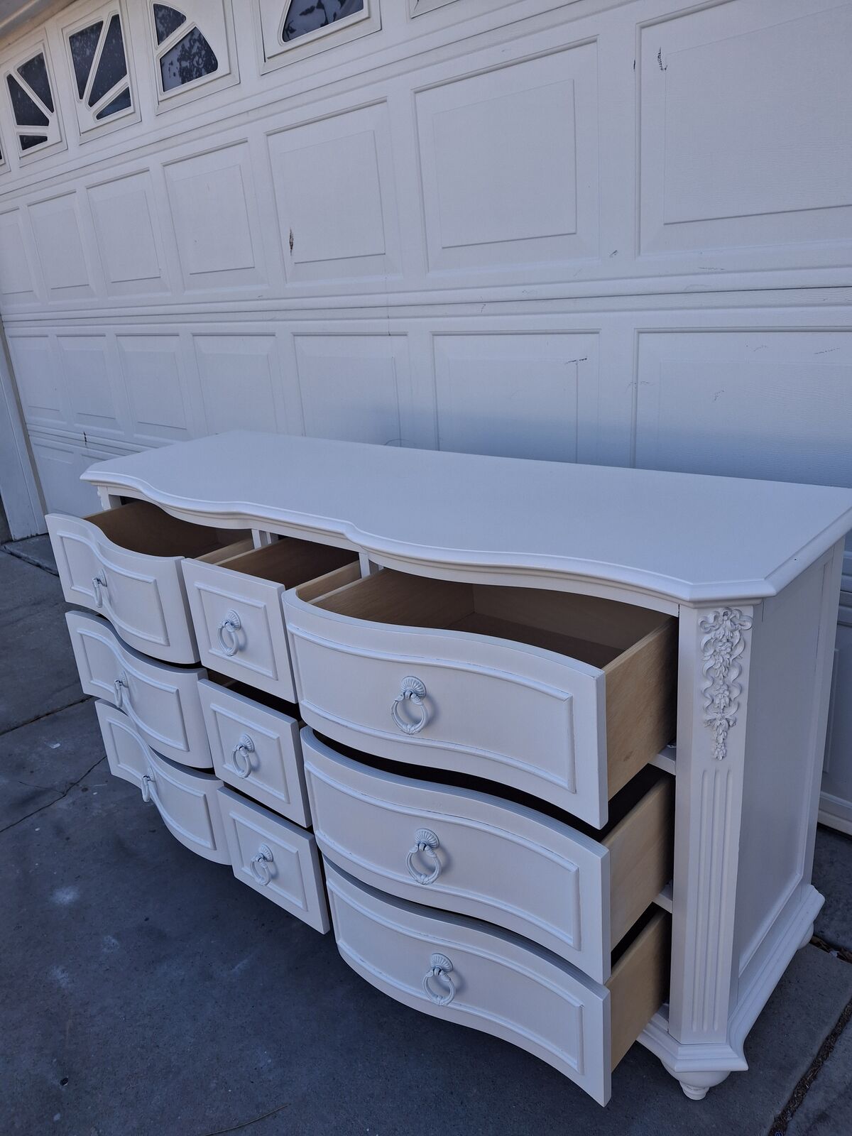 real wood white serpentine 9 drawers dresser