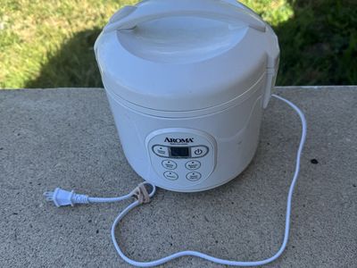 Aroma digital rice cooker