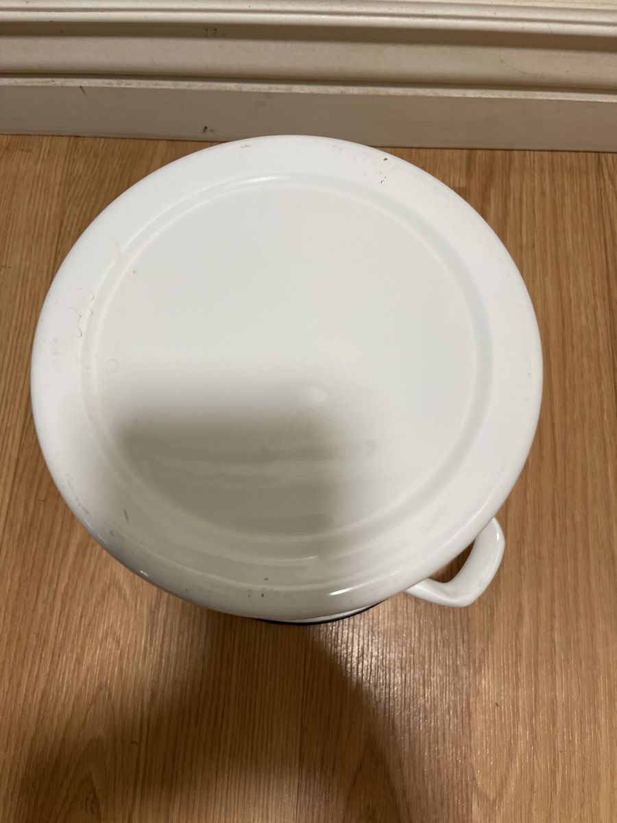 Main image 4