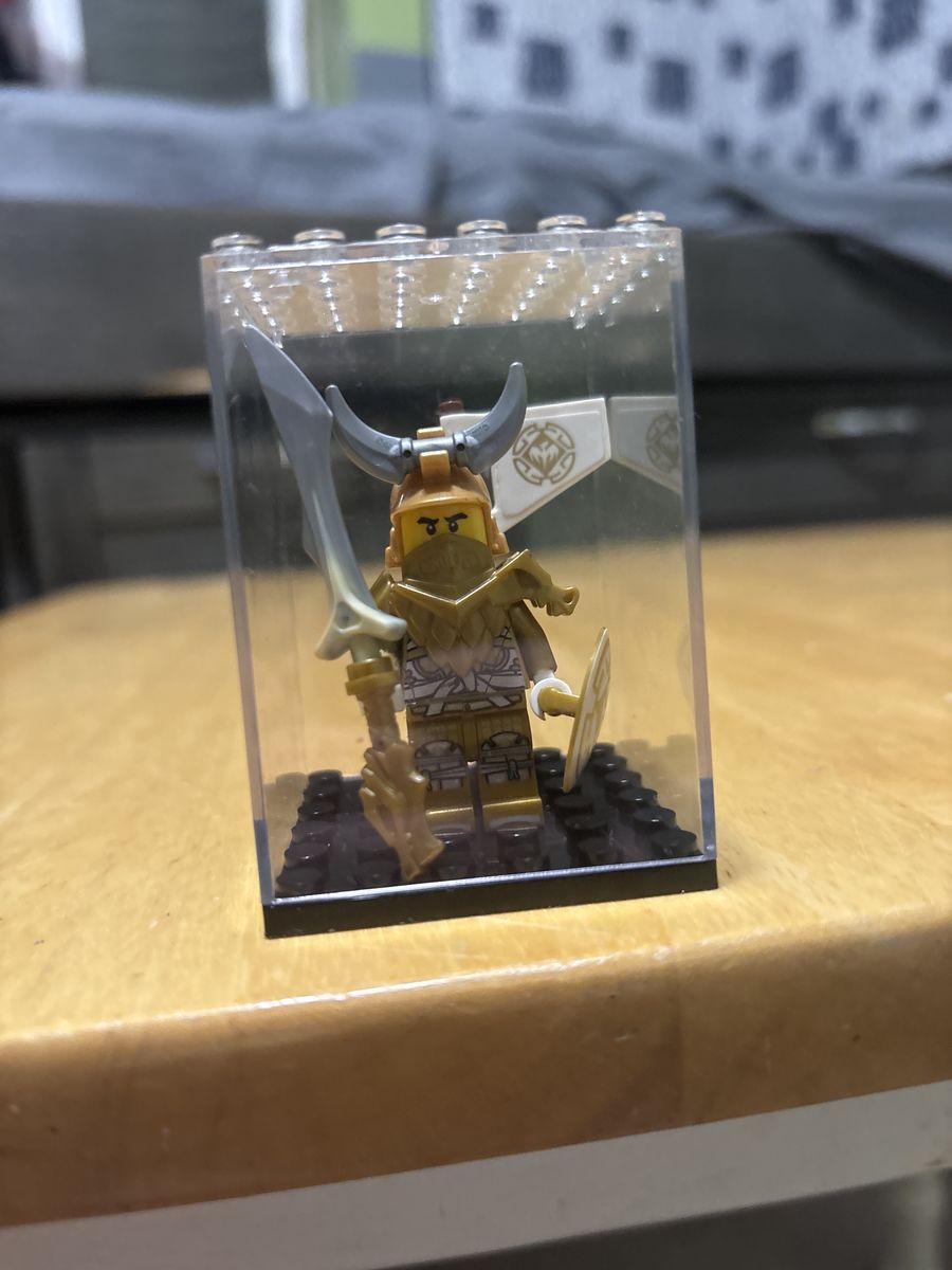 Lego Ninjago Dragon Master Wu