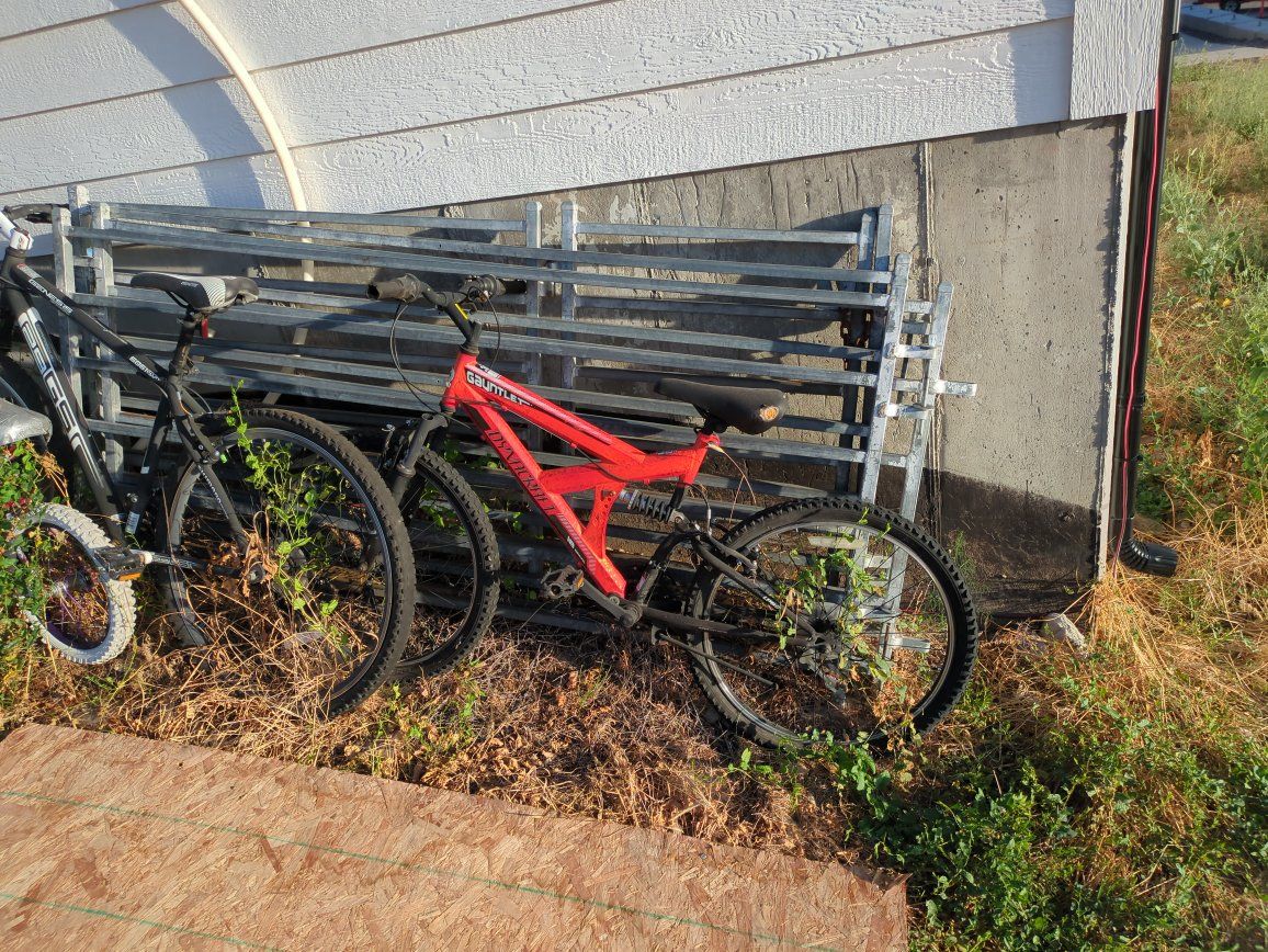 Free Assorted Used Mountain and Kids Bicycles Lot 