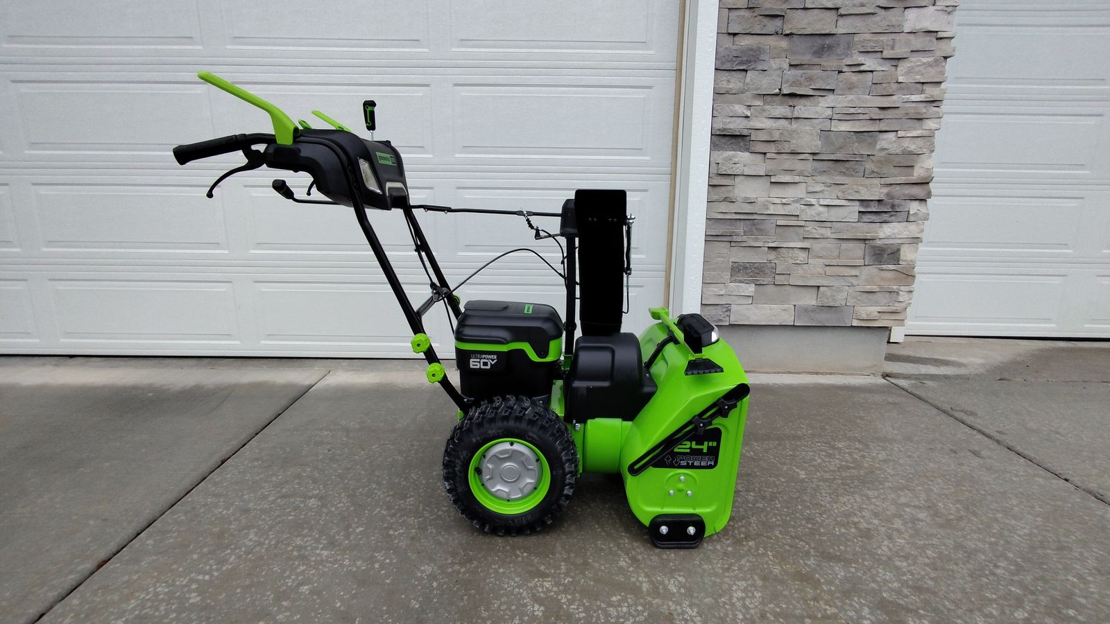 Greenworks 24in dual stage 60v snowblower (Tool only no batteries)