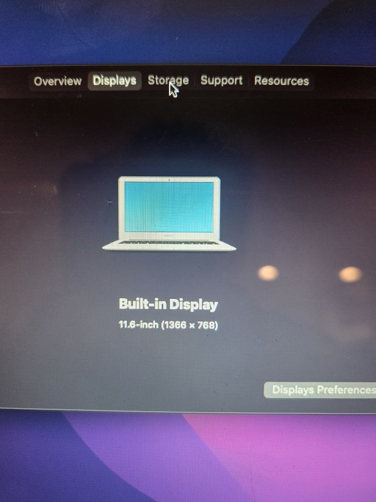 Apple MacBook Air 11-inch Early 2015 i5 1.6GHz 8GB RAM with Charger