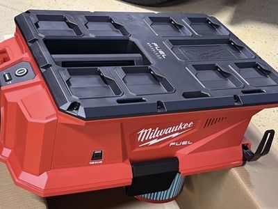 Milwaukee M18 FUEL NEXUS Wet/Dry Vacuum