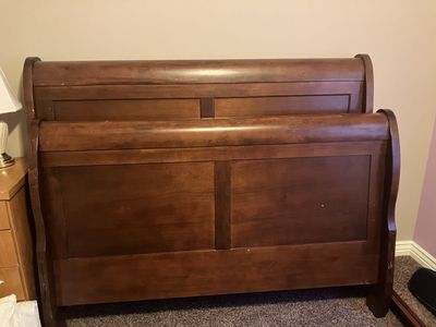Queen Size Wooden Sleigh Bed