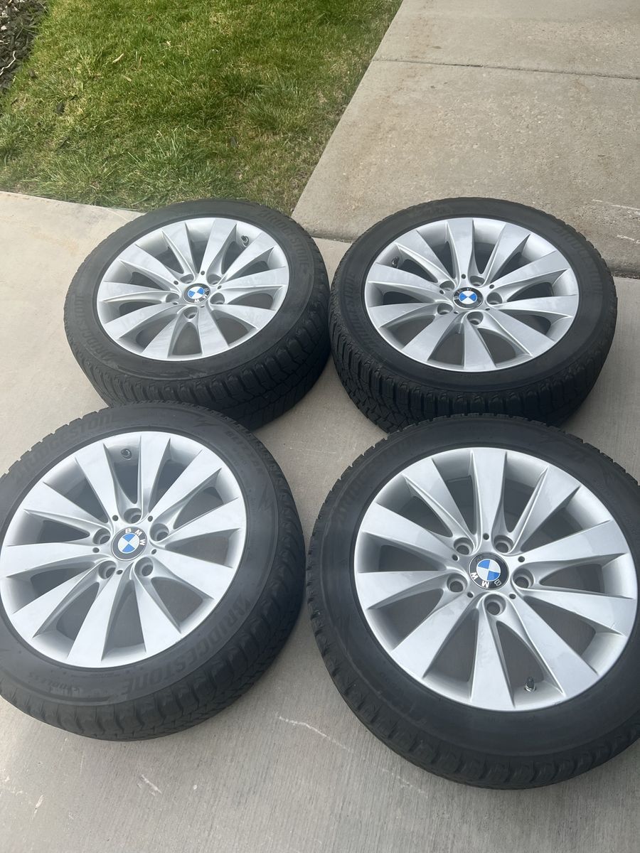 Rims with 225/50 R17 Blizzak winter tires