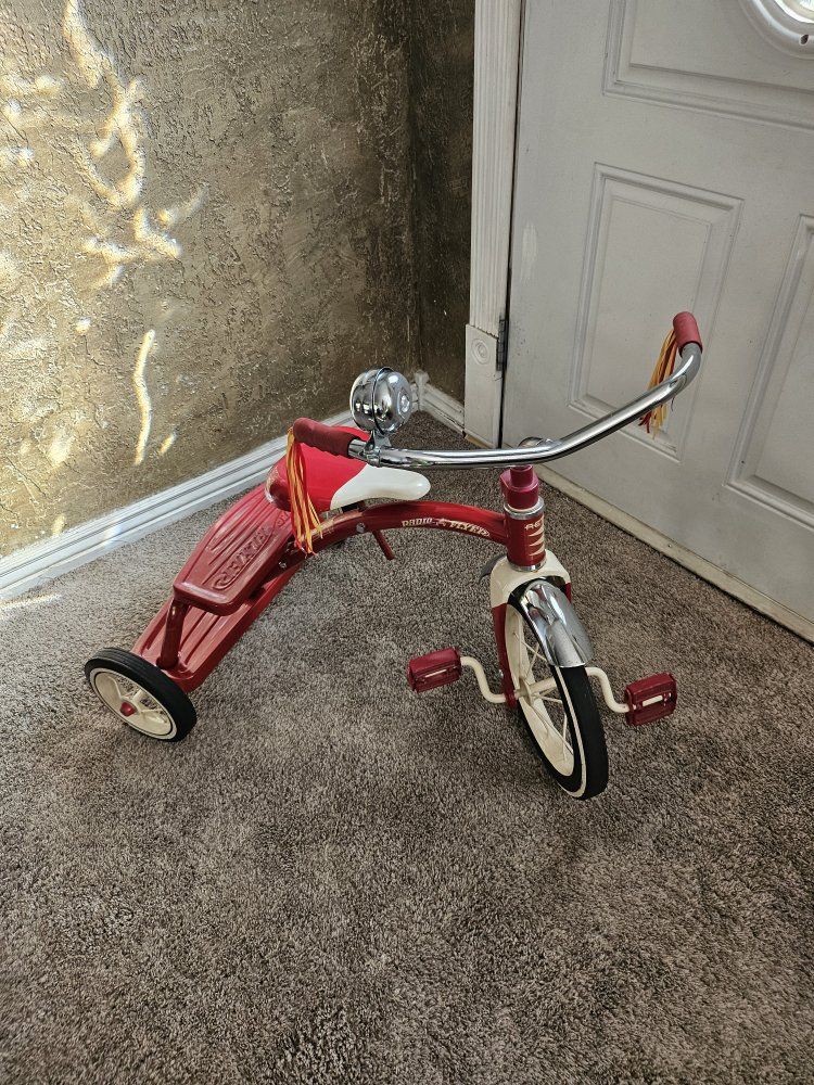 Radio Flyer Classic Red Dual Deck Tricycle with Chrome Handlebars & Bell