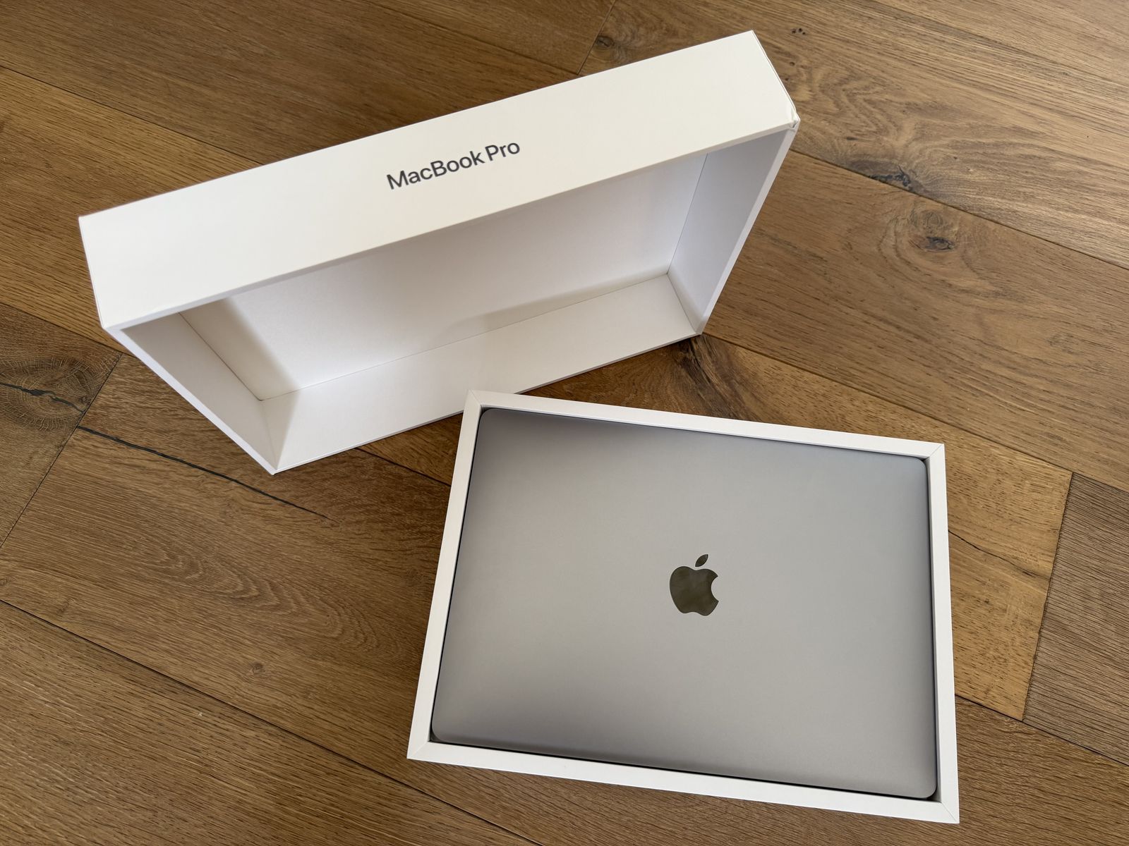 MacBook Pro 13” M2 (2022) – 512GB – 10-Core GPU – Like New - Original Packaging