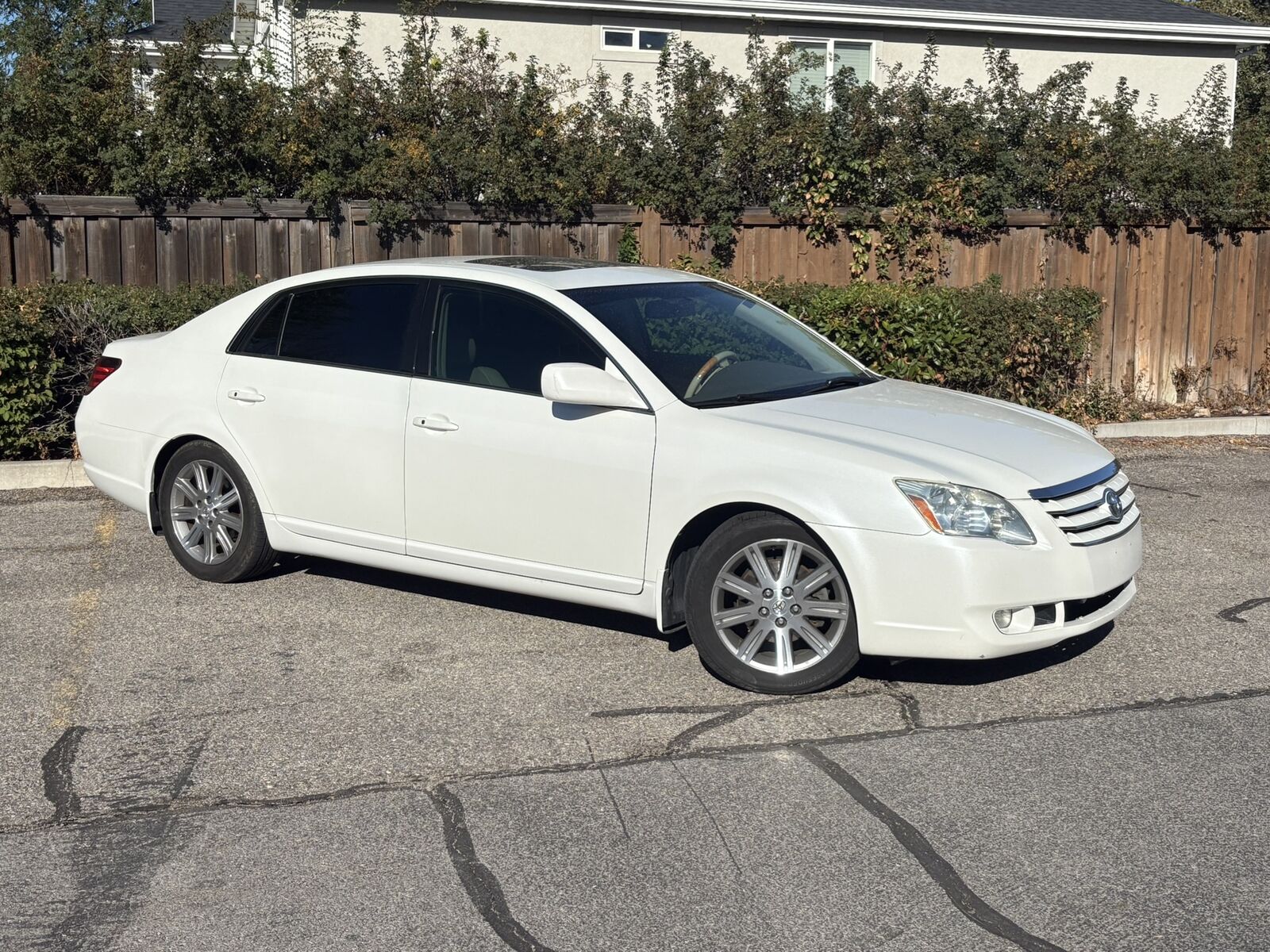 2006 TOYOTA AVALON Limited