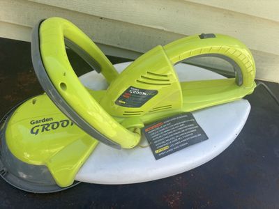 Garden Groom Midi Electric Hedge Trimmer and Shredder