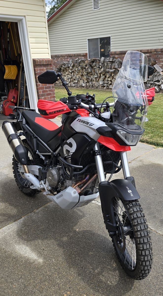 2023 Aprila 660 Tuareg