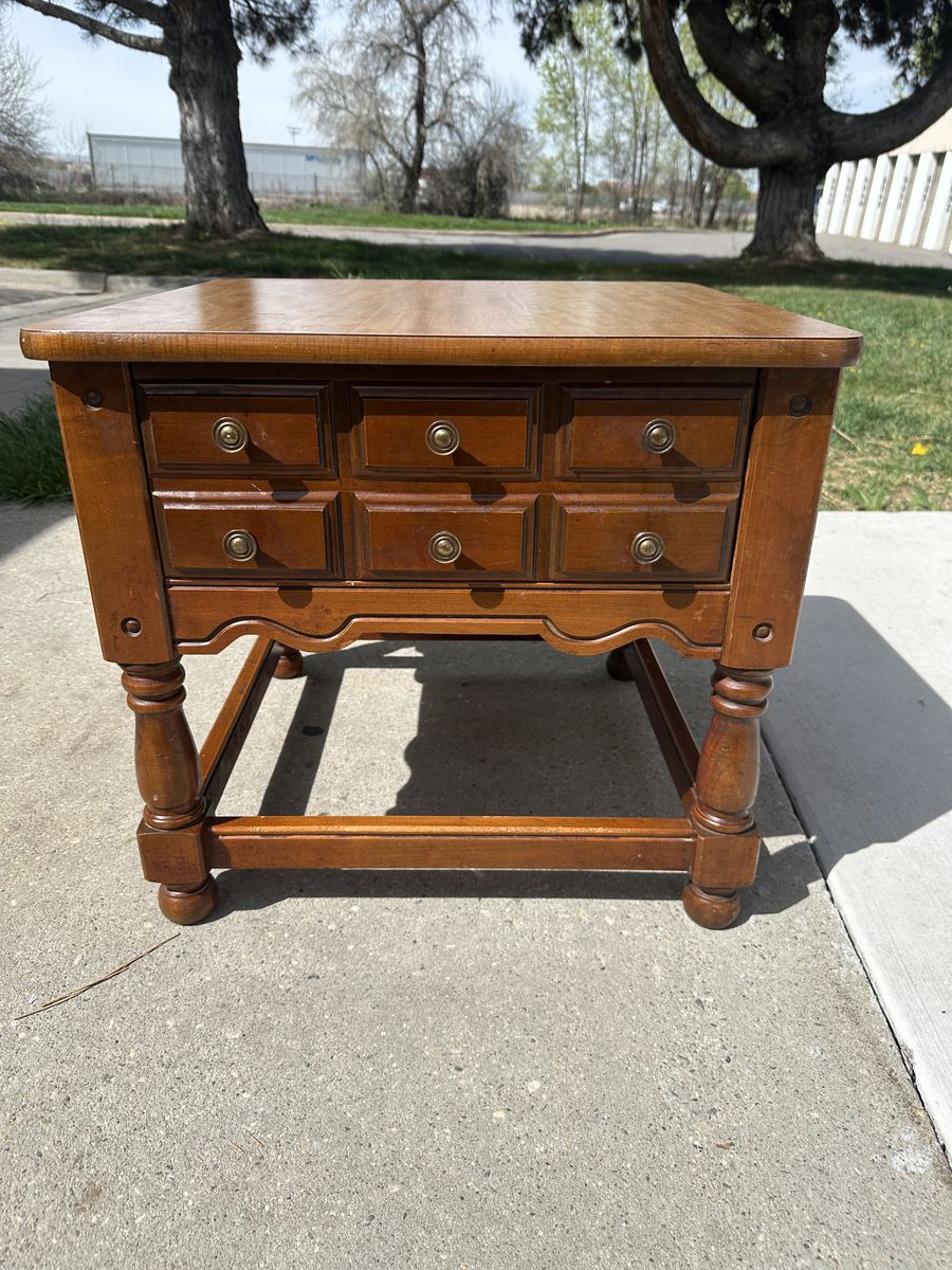 Mersman Brand, End Table/Night Stand With Drawer