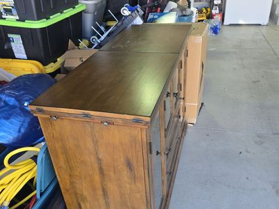 Real Hardwood Mariposa flip top server