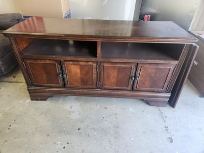 TV stand