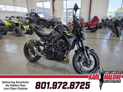 2024 Kawasaki Z900 ABS Metallic Spark Black/Metall