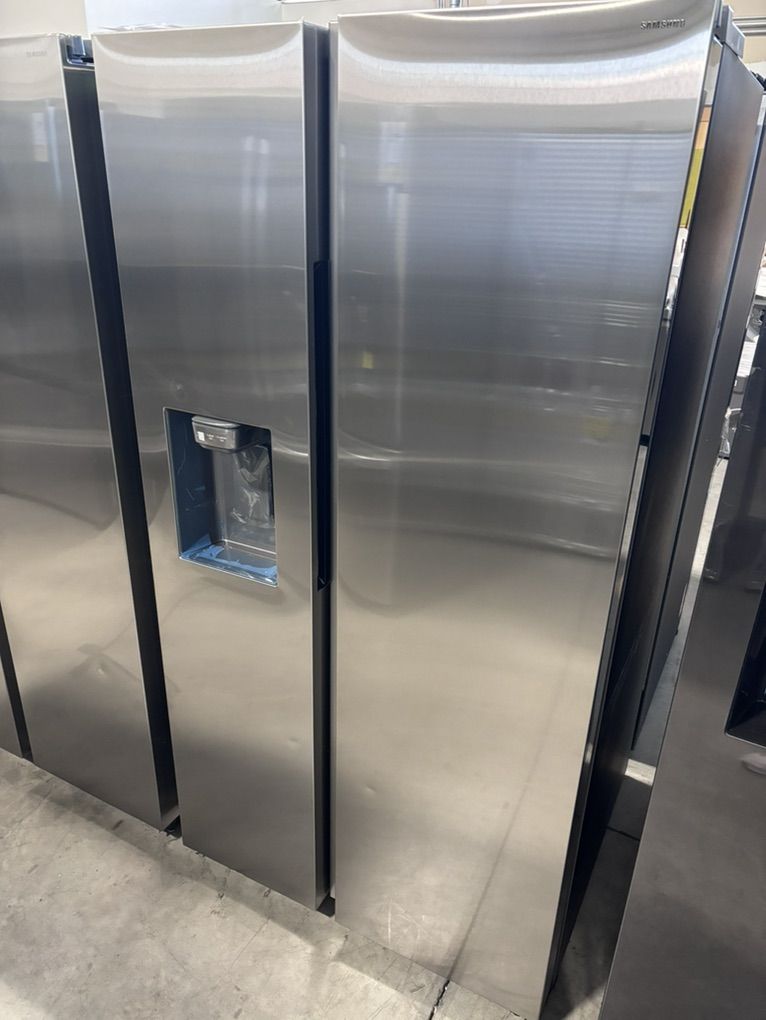 New Samsung 27cu.ft Side By Side Refrigerator