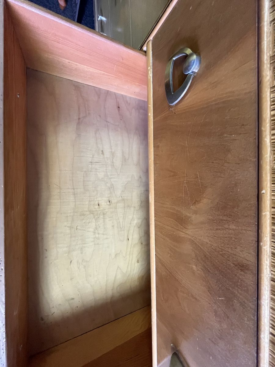 Main image 6