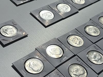 Silver Coins lot below melt value, Morgan Dollars, Mercury Dimes, 1oz silver rounds, half dollars