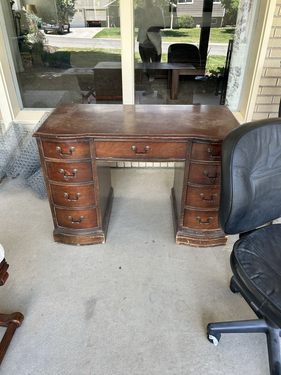 Vintage Wooden Desk with 9 Drawers - Classic Office Furniture