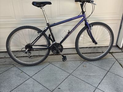 Nishiki 'Backroads' Mountain Bike - Purple/Black, Large Frame, 26" Wheels, Water Bottle Cage