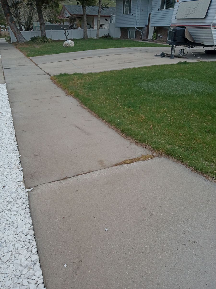 Main image 13