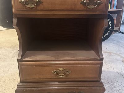 Sumpter night stand