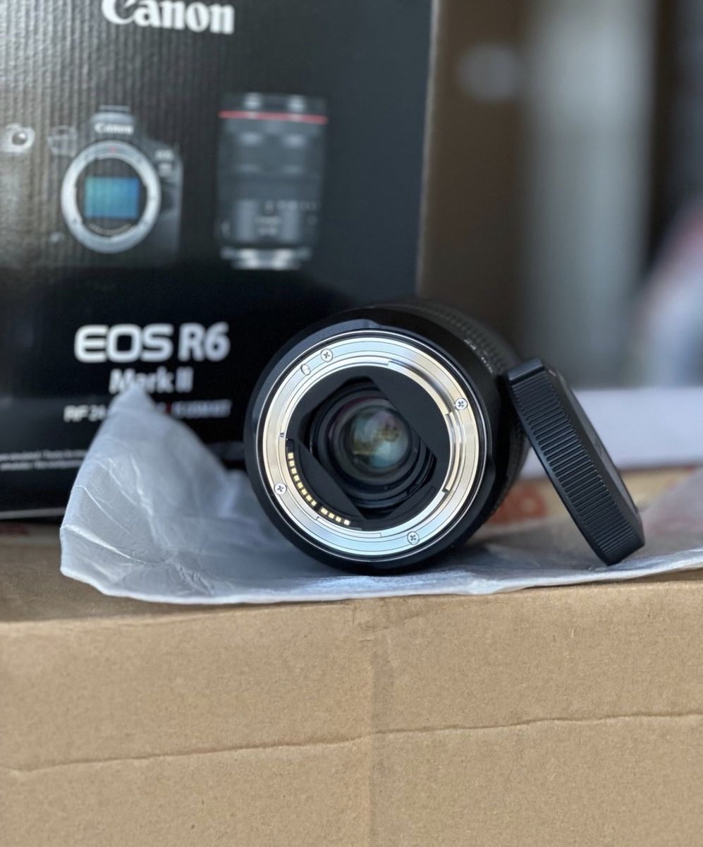 Canon RF 24-105mm f/4 L IS USM Lens - lens only