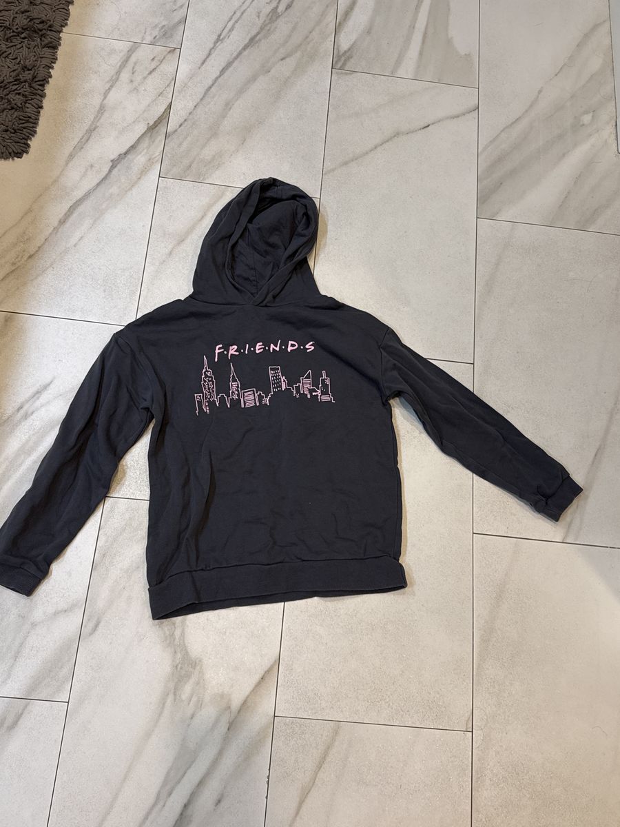 Grey sweatshirt size 10–11