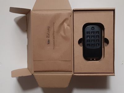 Yale YRD110 Security Real Living Keyless Push Button Deadbolt Door Lock with Z-Wave - Oil Rubbed Bronze - New