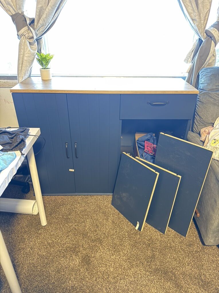 Sideboard Blue