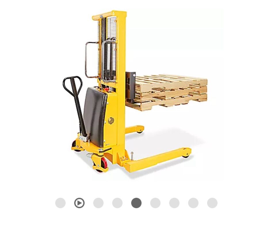 Uline 137 Electric Straddle Stacker