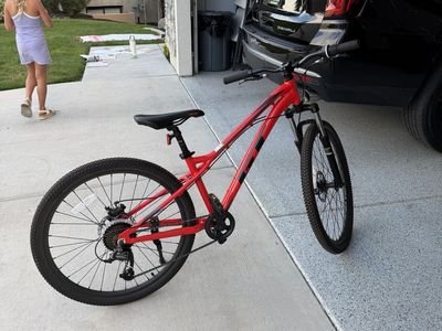 GT 24” Youth Mountain Bike – Excellent Condition