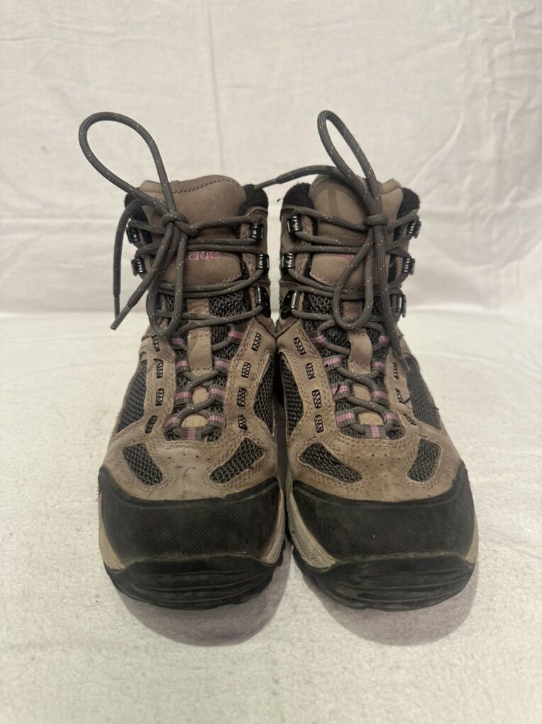 Vasque Women’s 6.5 Gore-Tex Mid Hiking Boots