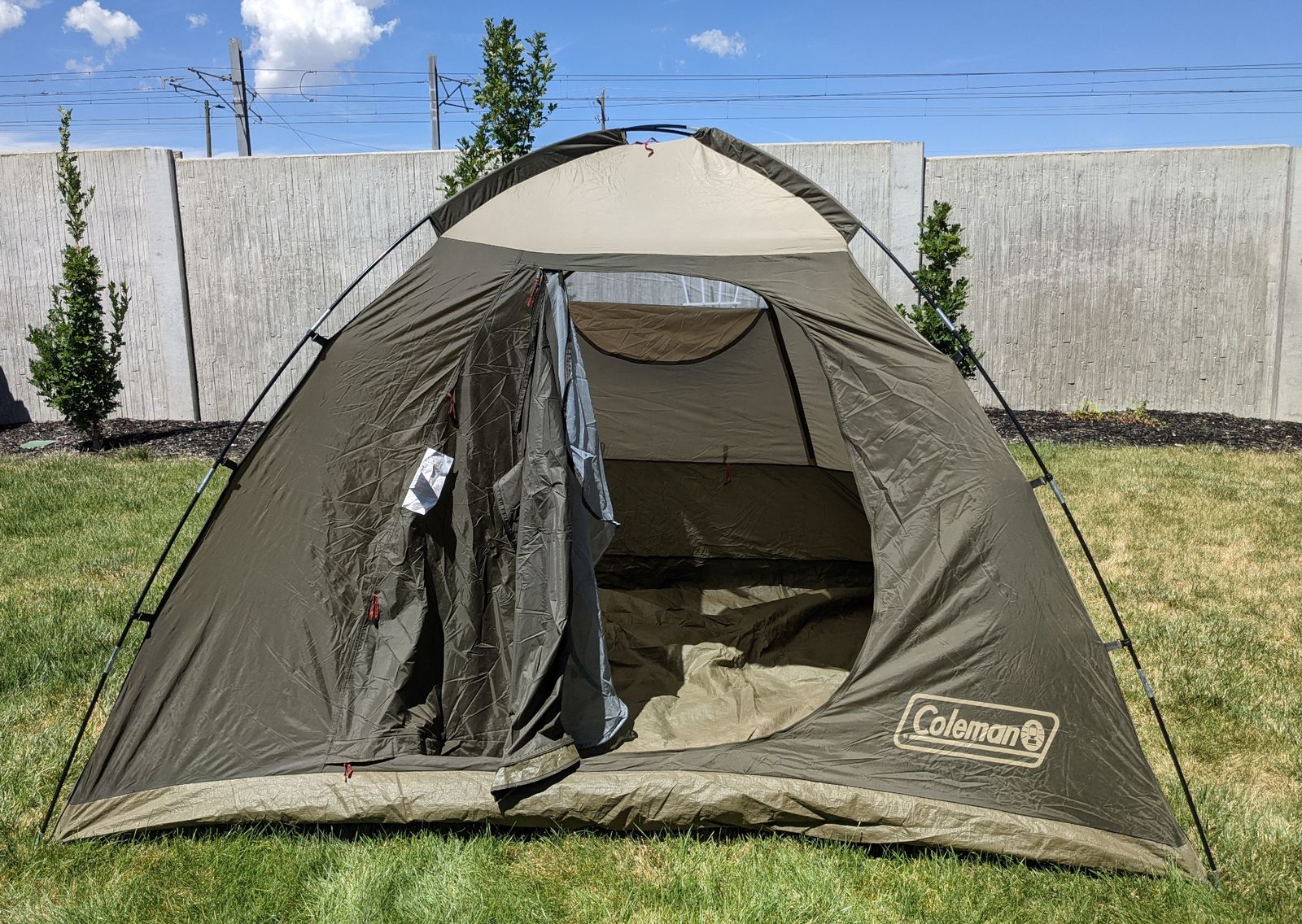 Coleman Sundome 10'x8' 4-person tent