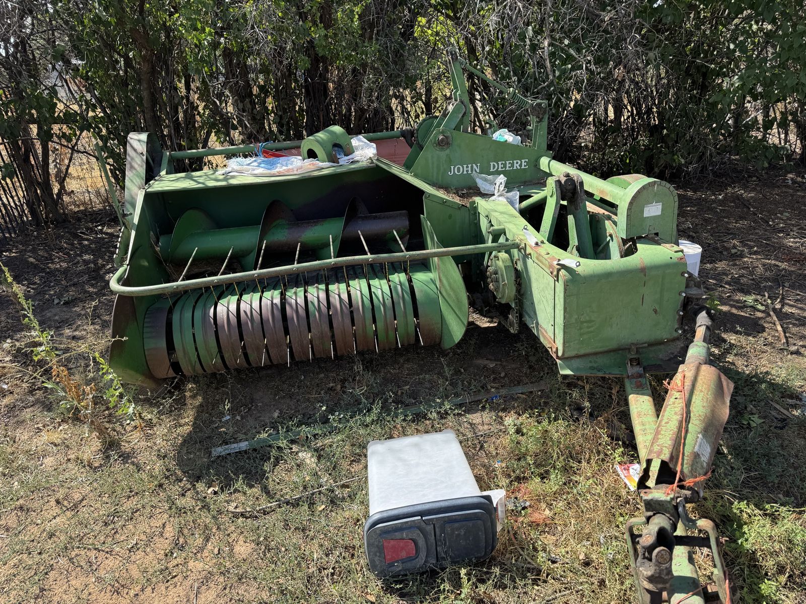 John Deere 14 T baler