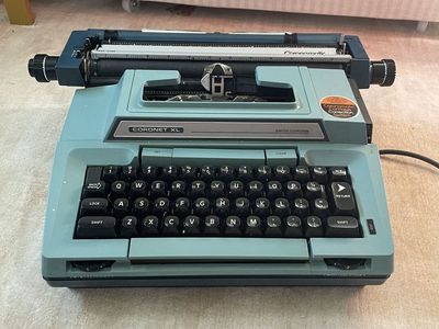 Vintage typewriter Smith-Corona Coronet XL