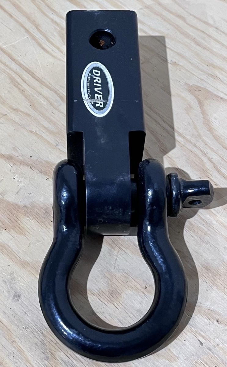 DRIVER Recovery Products Hitch Receiver Shackle Mount with D-Ring
