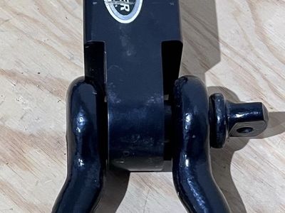 DRIVER Recovery Products Hitch Receiver Shackle Mount with D-Ring