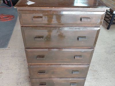 Vintage Dark Wood 5-Drawer Dresser
