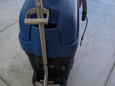 powr-flite carpet extractor / shampoo vacuum