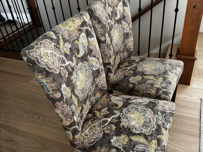 6 Dining Room Chairs