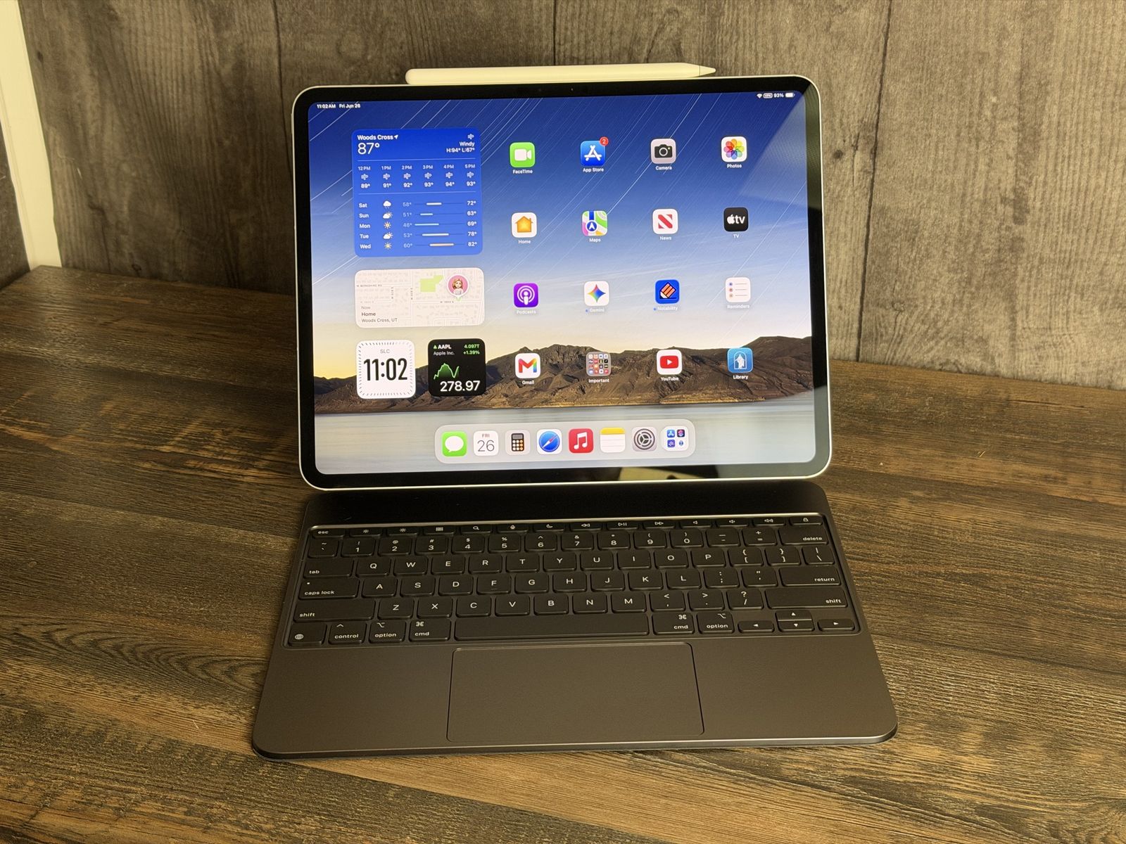 Apple iPad Pro 13” (M4, 1TB, Cellular, Silver + Magic Keyboard, Apple Pencil Pro, Smart Folio)