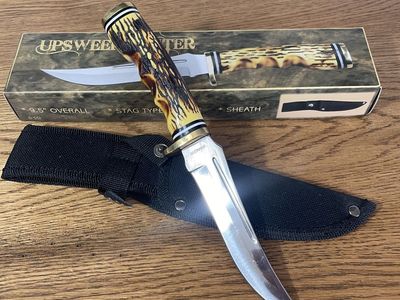Upsweep Hunter Knife