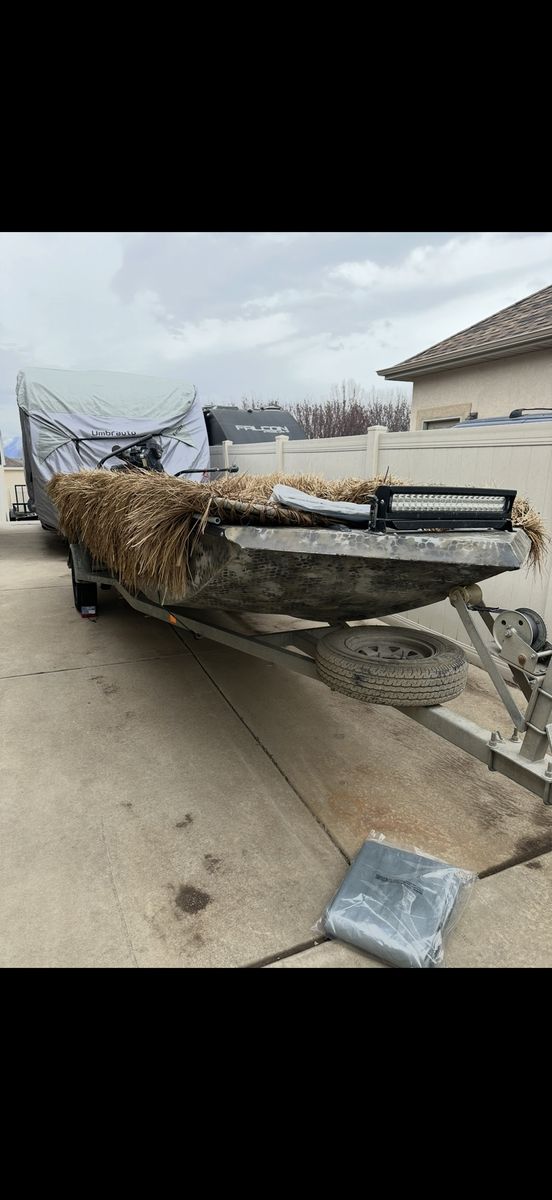 2019 Excel F4 1854 duck boat