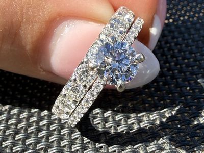 Natural Engagement Ring & Wedding Band