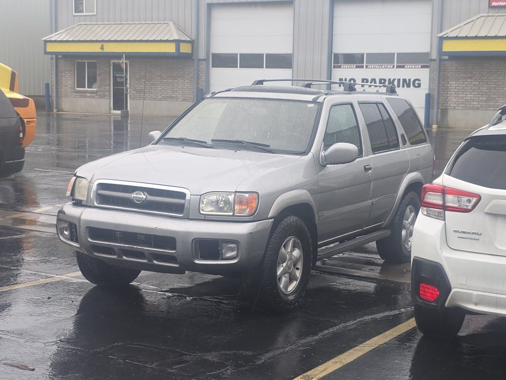 2001 Nissan Pathfinder LE SUV - Silver - Used 