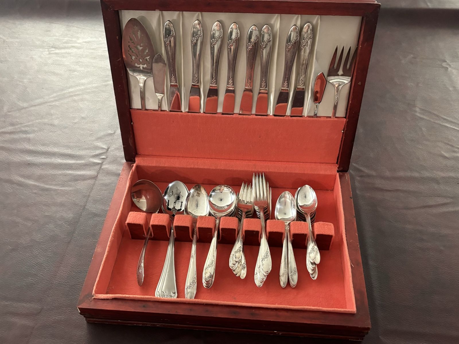 Oneida Tudor Plate Silverware Set - 57 Pieces with Wooden Case